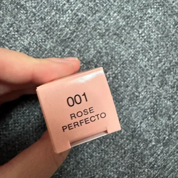 Givenchy Rose Perfecto Lip Balm 001 mini - Picture 5 of 6